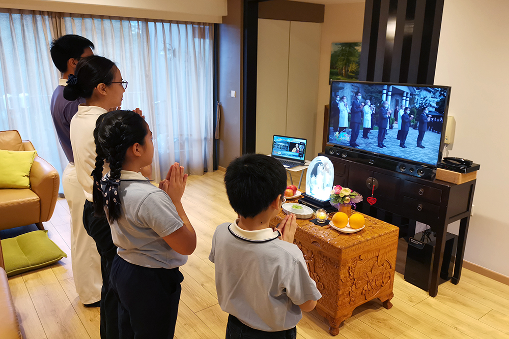 云端浴佛汇聚祝福 感受佛恩涤无明