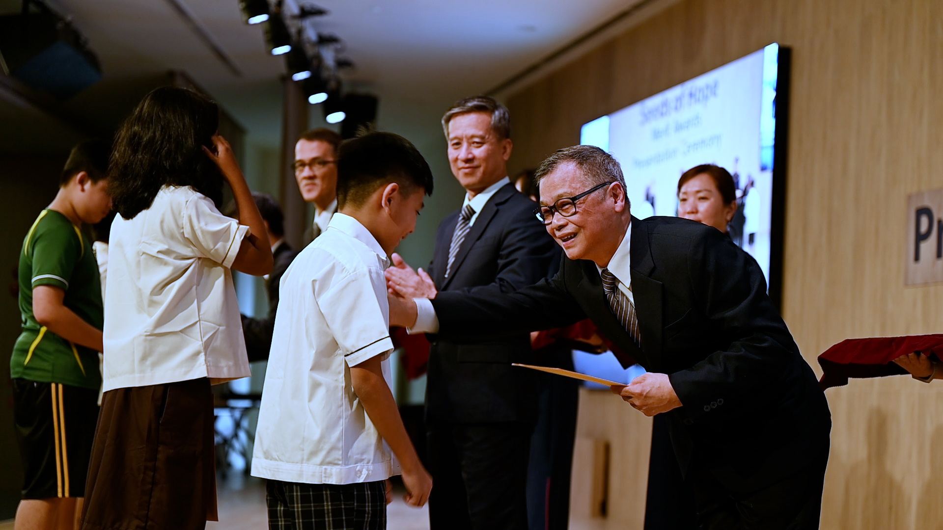 孩子 你可以的！新芽励学金颁发典礼